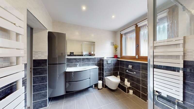 Maison à LONGLAVILLE