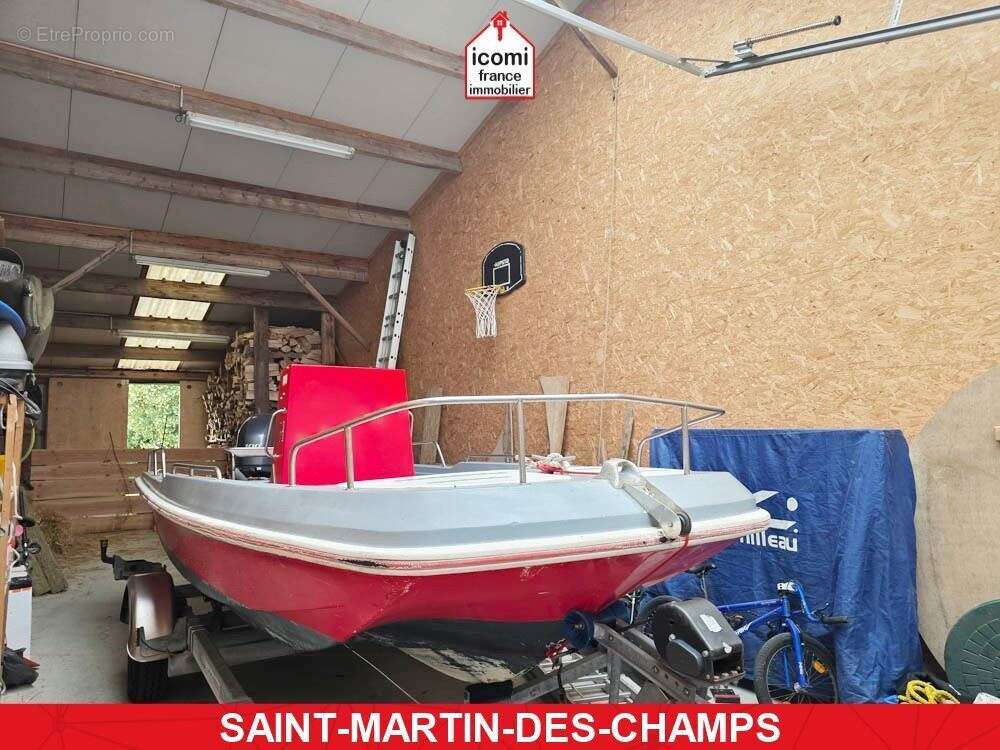 Maison à SAINT-MARTIN-DES-CHAMPS