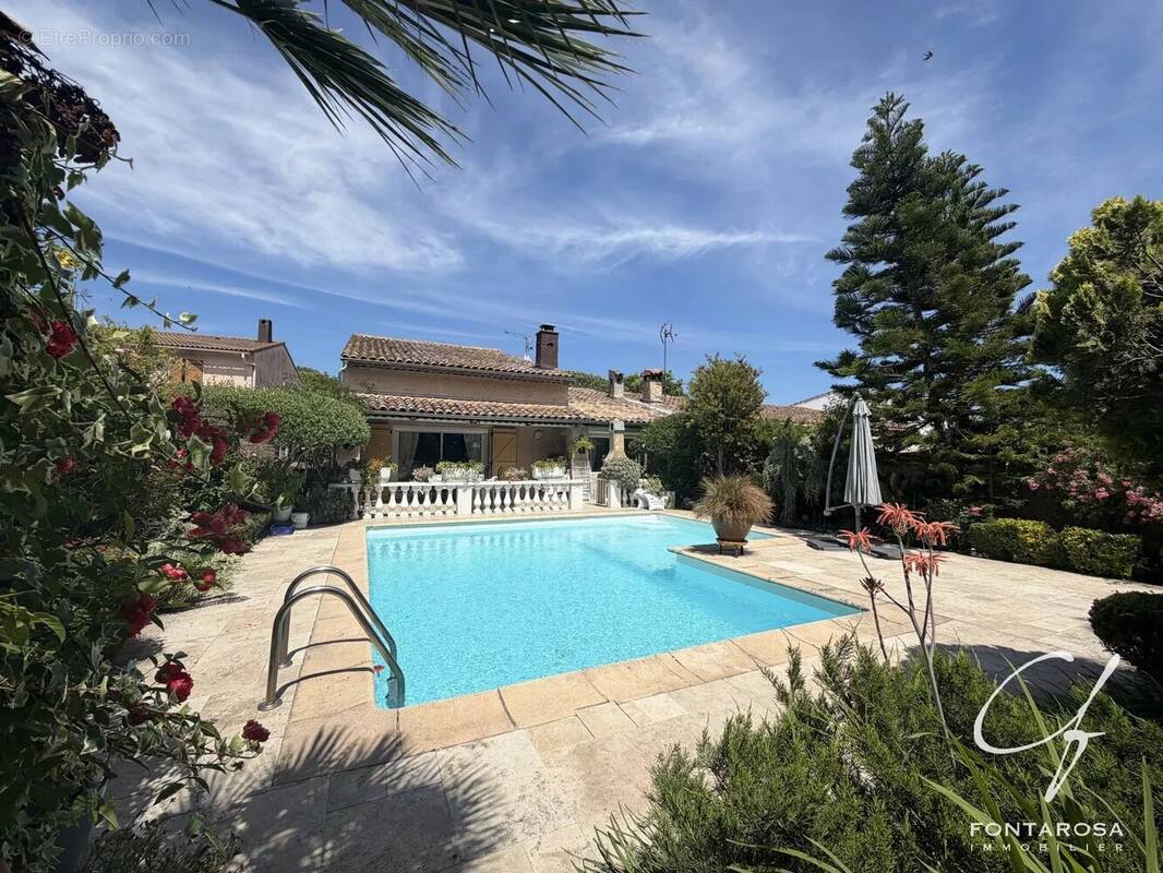 Maison à PUGET-SUR-ARGENS