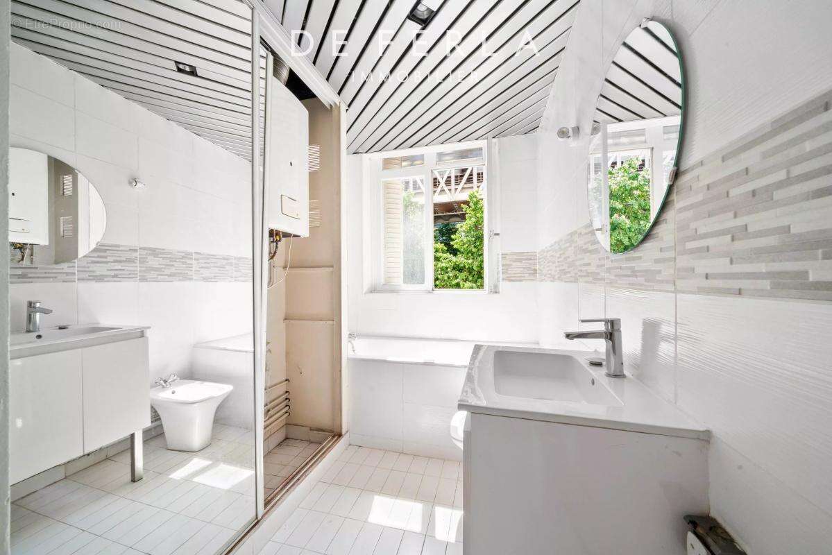 Appartement 2/3 pièces de 58 m² à rénover – Paris XV - photo 4