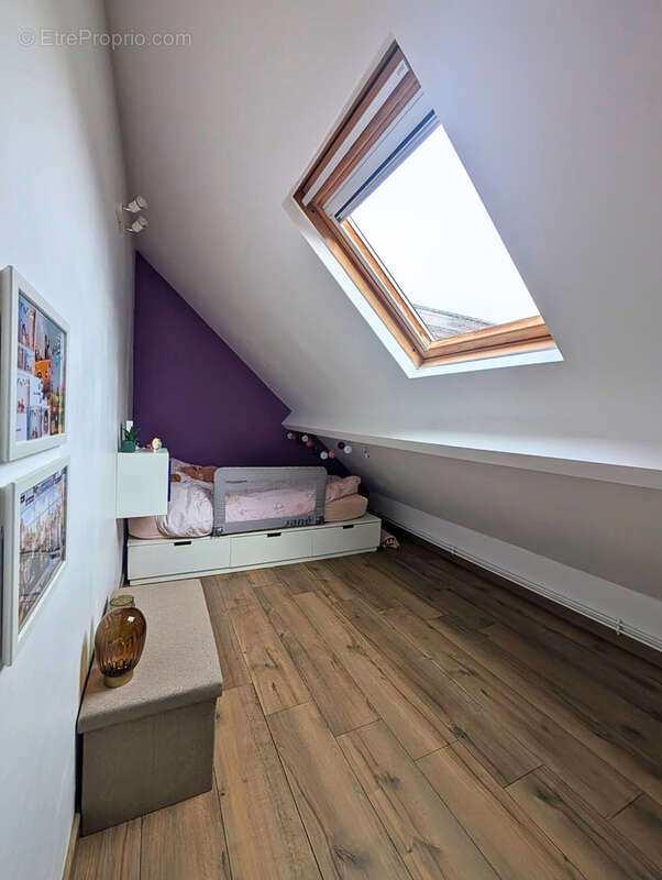 Maison à QUIEVRECHAIN