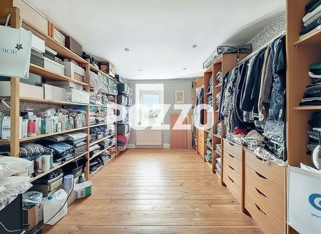 Maison à DONVILLE-LES-BAINS