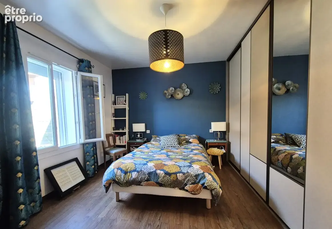 Maison familiale avec jardin, atelier et stationnement - photo 4