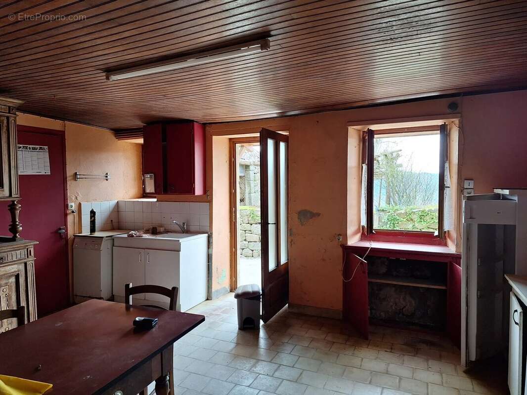 Maison à GILHOC-SUR-ORMEZE