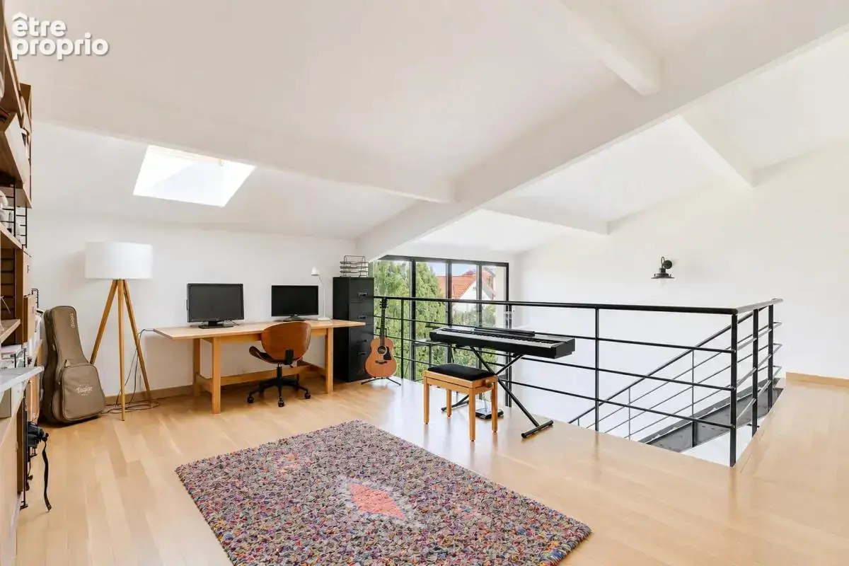 Villeneuve-le-roi – maison familiale de caractère – 231 m² habitables – 4 chambres – terrain 698 m² – garage avec mezzanine - photo 8