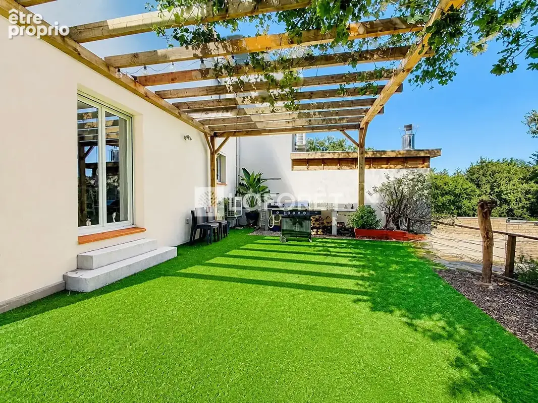 Maison récente en R+1. 4 chambres sur 816m2 terrain avec piscine - photo 5