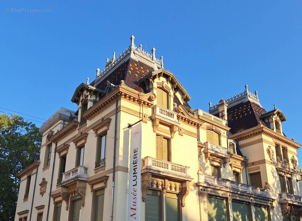 Appartement à LYON-8E