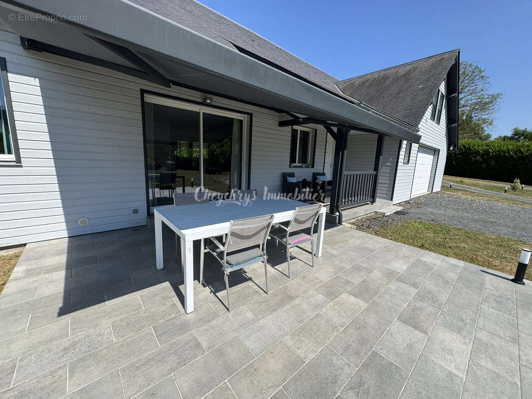 Maison d’architecte contemporaine de 208 m2   Vie de plain-pied   Plage à pied - photo 17