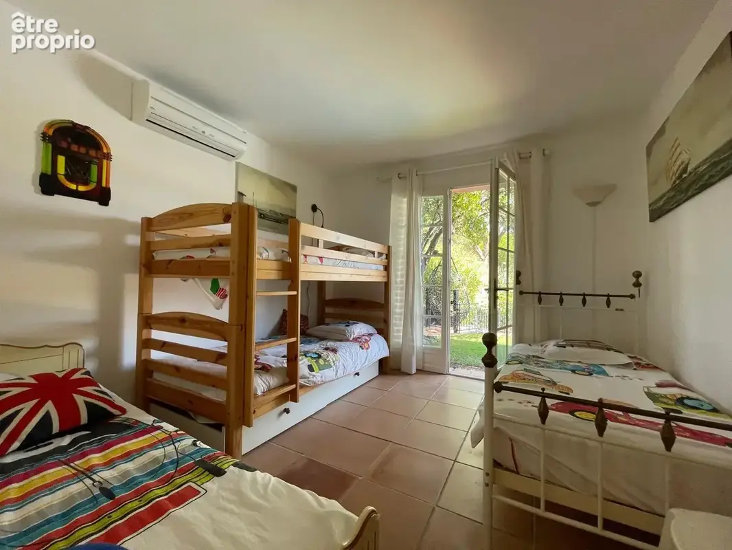 Demeure d’Exception à Sainte-Maxime : Luxe, Vue Mer & Accès Direct à La Plage - photo 34
