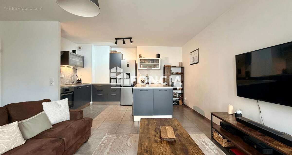 Appartement à MEYLAN