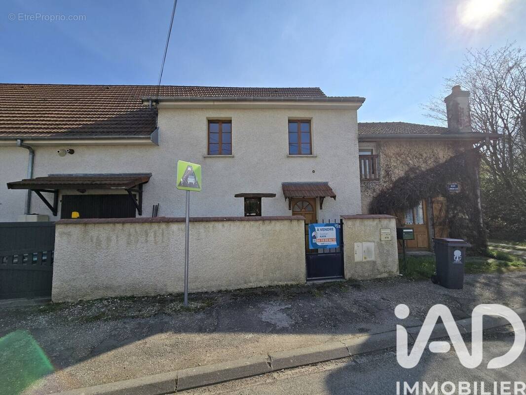 Photo 1 - Maison à ARC-SUR-TILLE