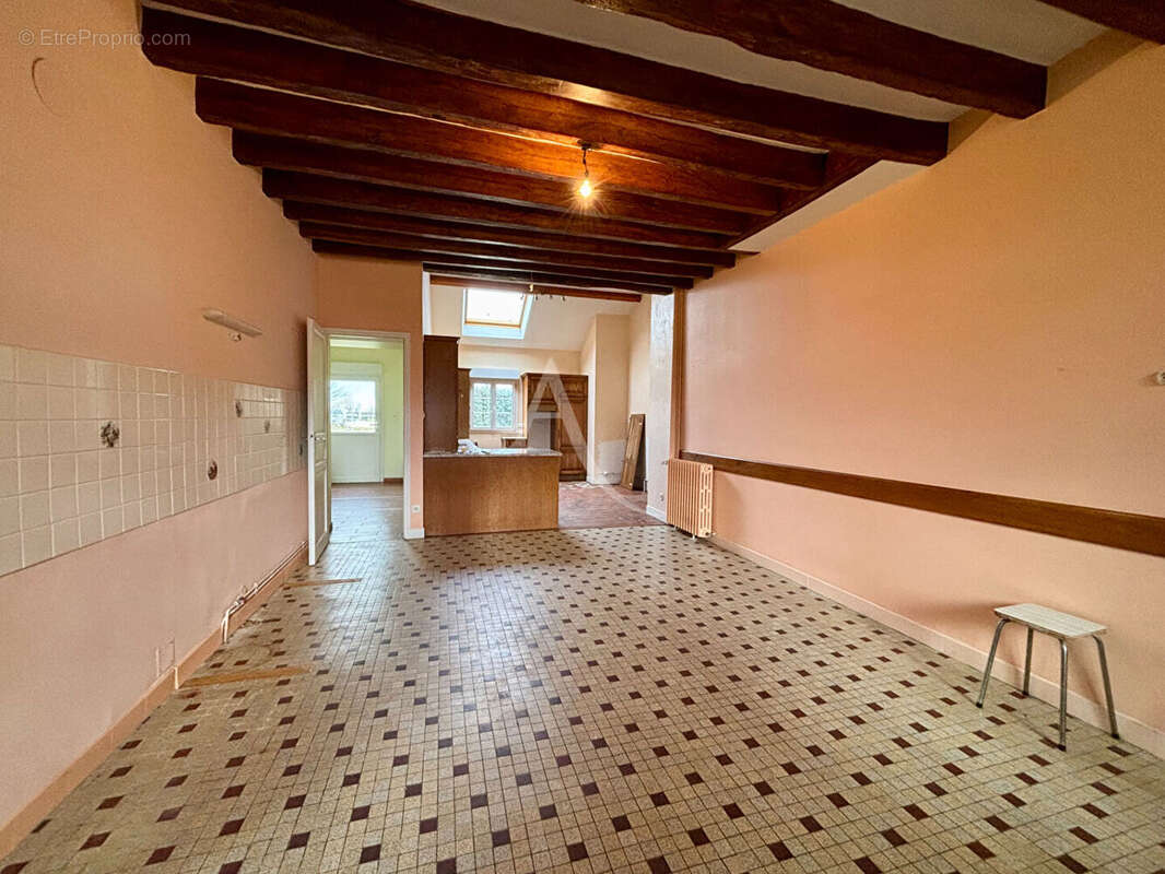 Maison à CONTRES