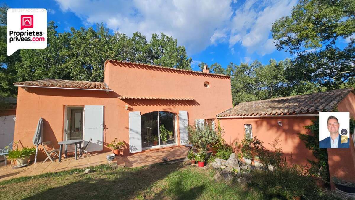 Maison à SAINT-CEZAIRE-SUR-SIAGNE