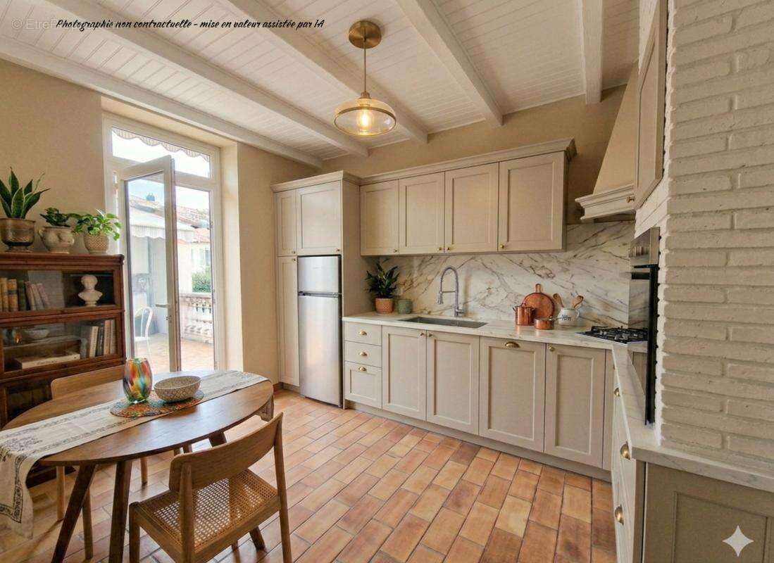 Maison à SAINT-LAURENT-DU-VAR