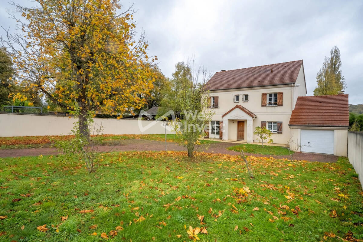 Maison à SAINT-LEGER-EN-YVELINES