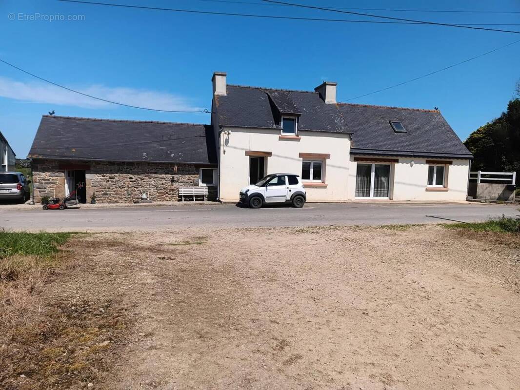 Photo 1 - Maison à SAINT-VOUGAY