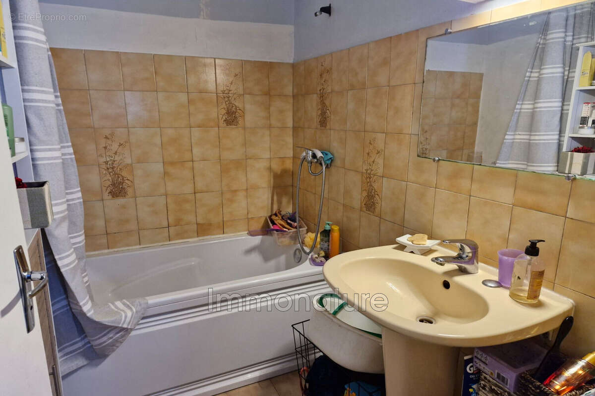 Appartement à GANGES