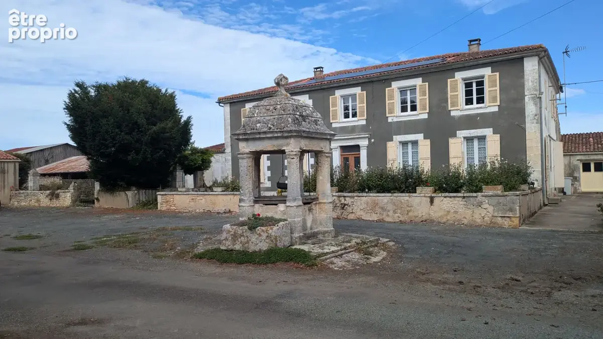 Saint-hippolyte - propriété de caractère - 8 chambres - 275 m² - nombreuses dépendances - photo 1