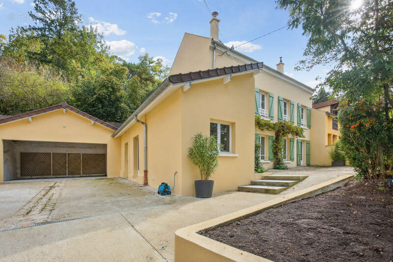 Maison à BOUGIVAL