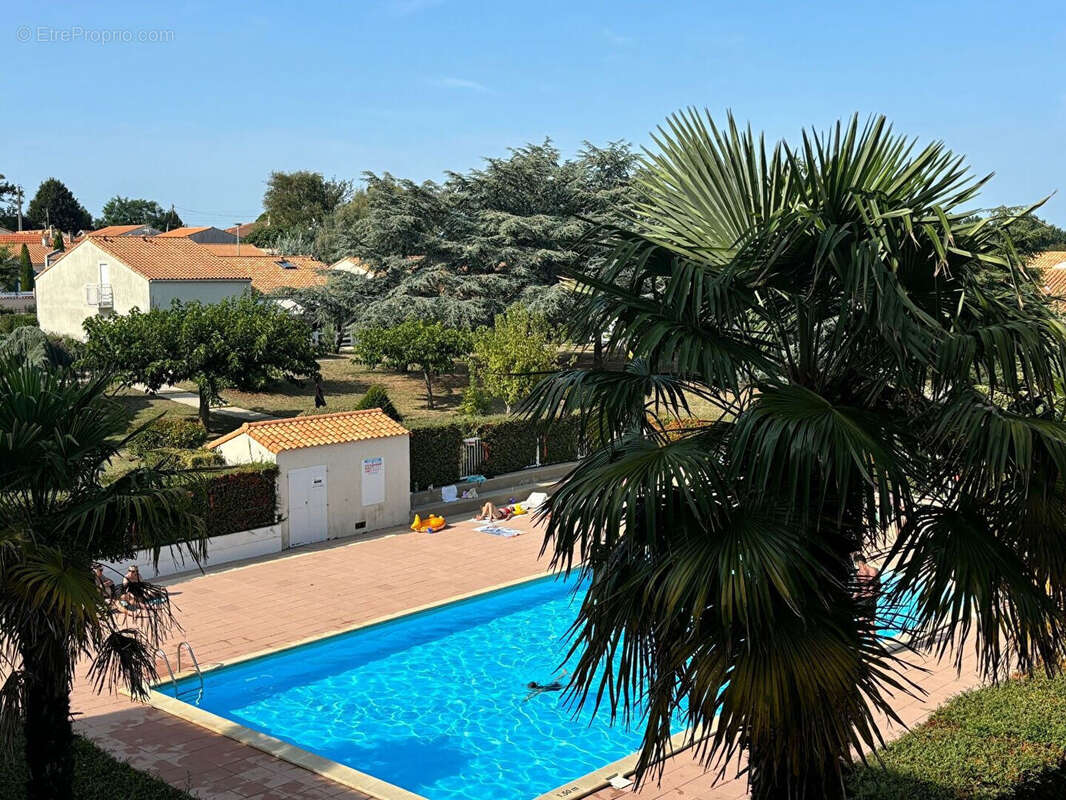 Appartement à VAUX-SUR-MER