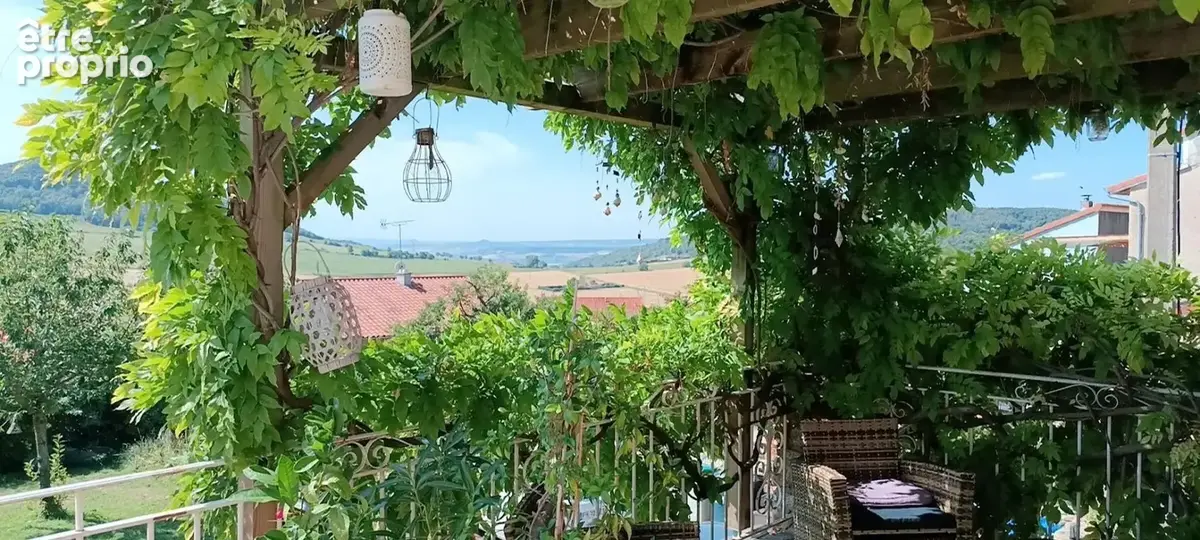 Maison avec vue et piscine, 6 chambres, à SAINT BABEL 63500 - photo 2