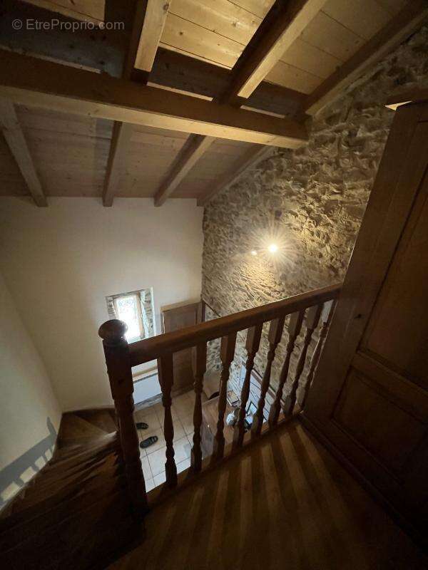 Maison à SAINT-LAURENT-LES-TOURS