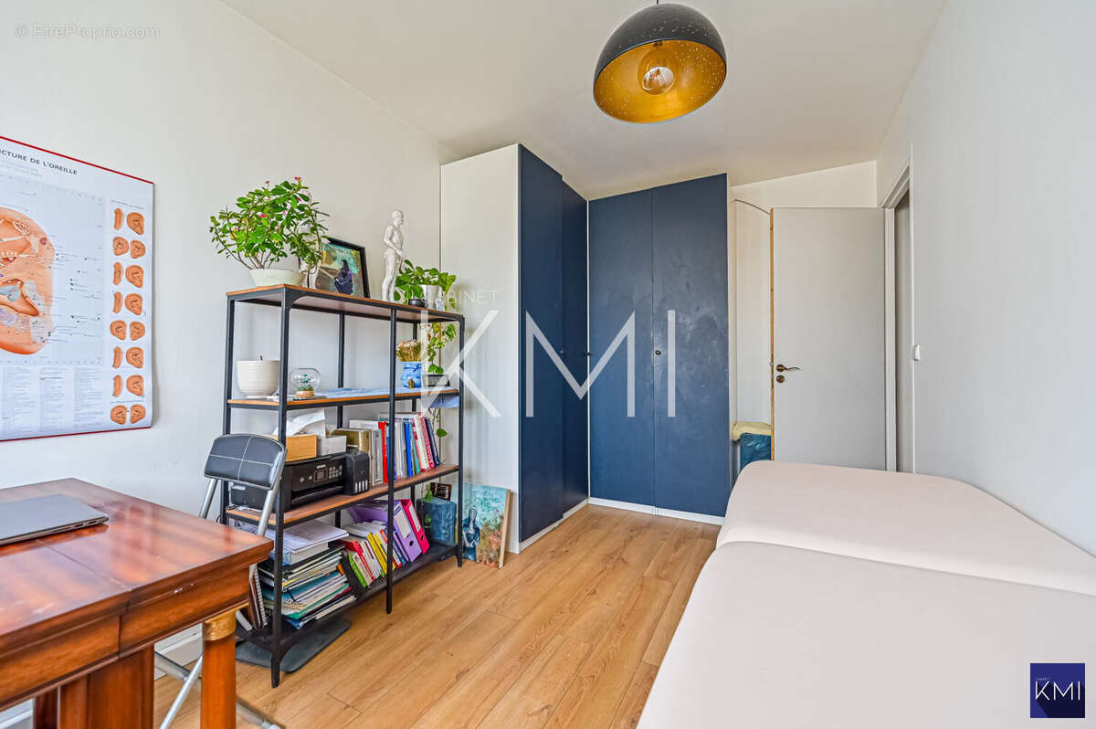 Appartement à PARIS-20E
