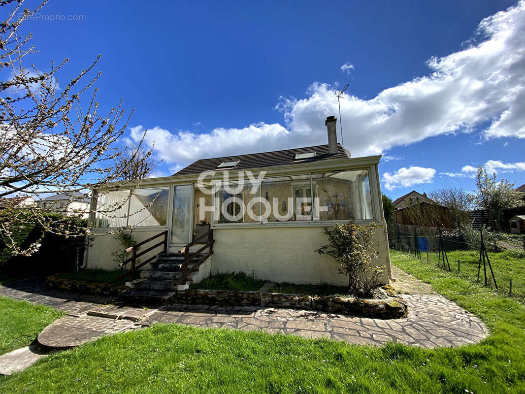 Maison à TOURNAN-EN-BRIE