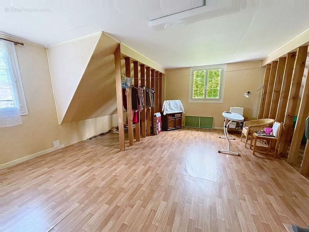 Maison à PONTRUET