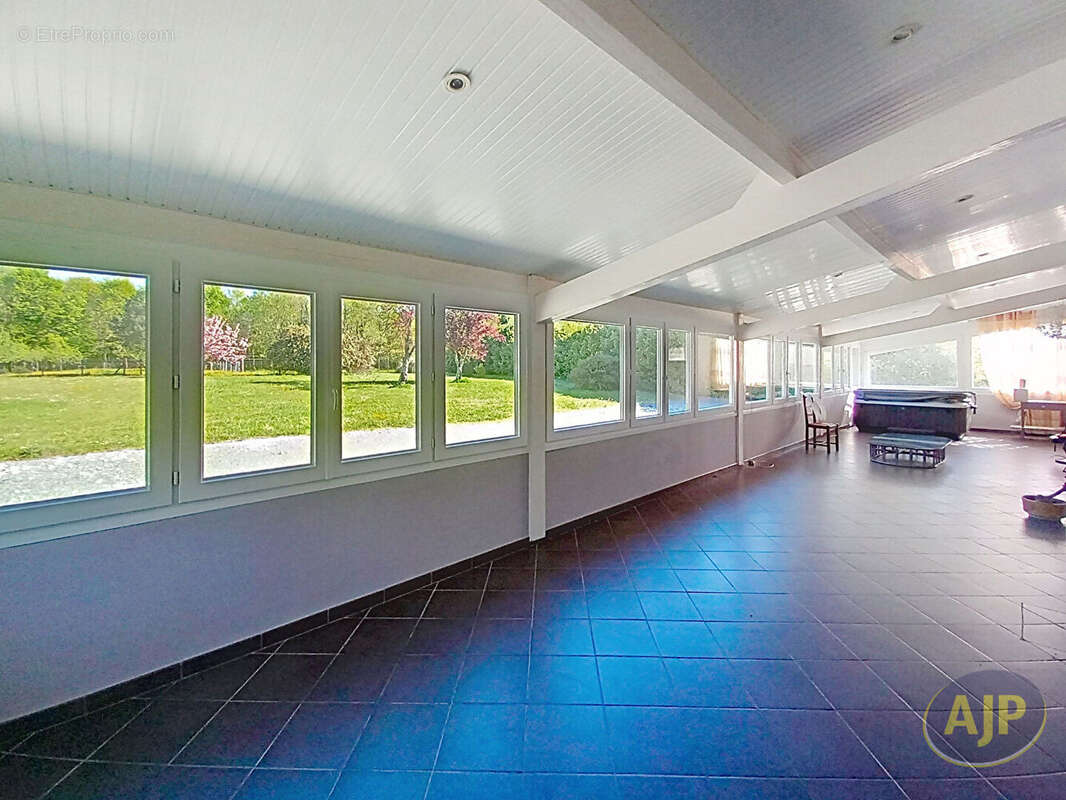 Maison à CISSAC-MEDOC