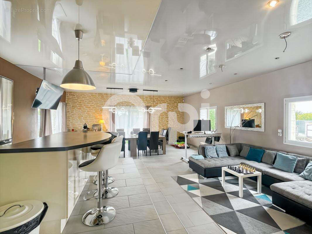 Maison à LA FORET-DU-PARC