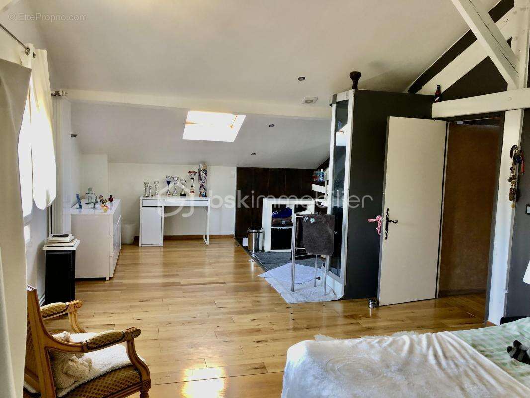 Rosny-sous-Bois – Plateau d’Avron – Maison individuelle de caractère – Sans travaux – - photo 13