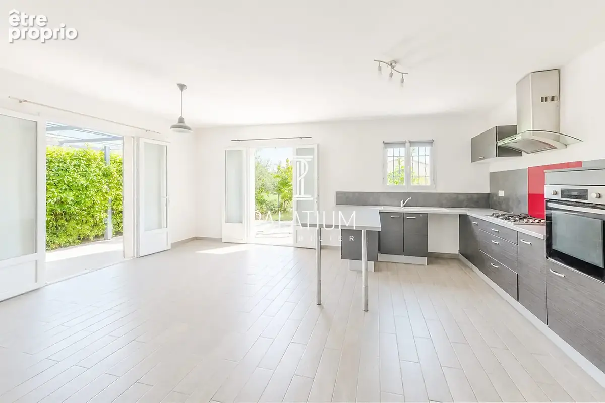 Maison 81 m² à Valensole  - photo 3