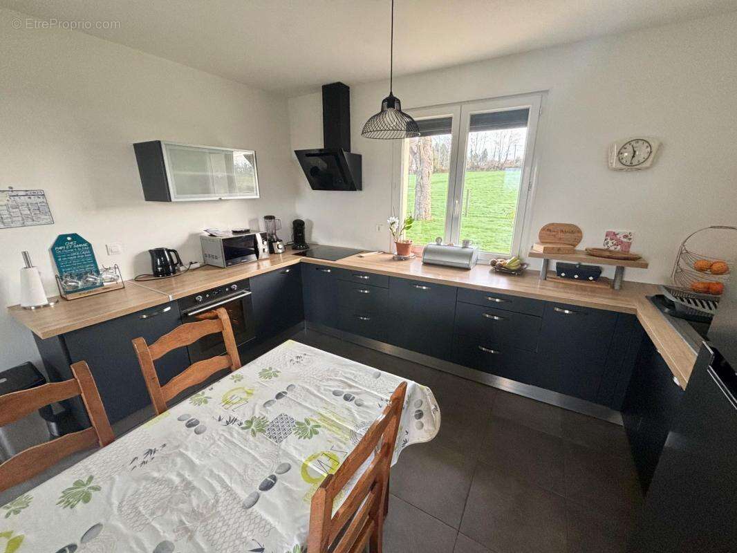 Maison à LE MESNIL-OZENNE