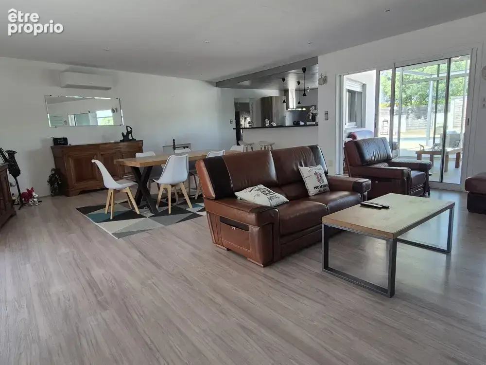 A Vendre, Entre Auch et Mirande, Villa contemporaine de plain-pied avec piscine - photo 4