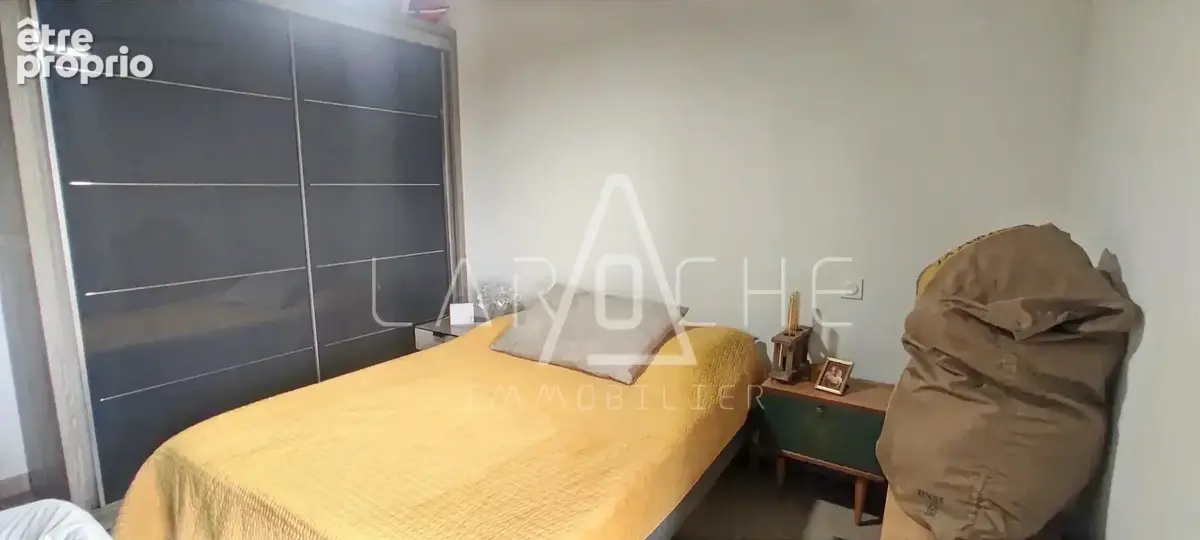 Appartement T2 - Terrasse - Parkings - photo 9