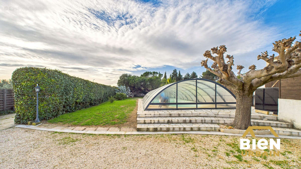 Maison à BELLEGARDE