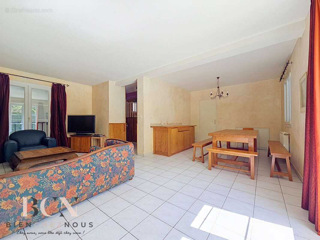 Maison 127 m2   4 chambres   Terrain 400 m2 - photo 3