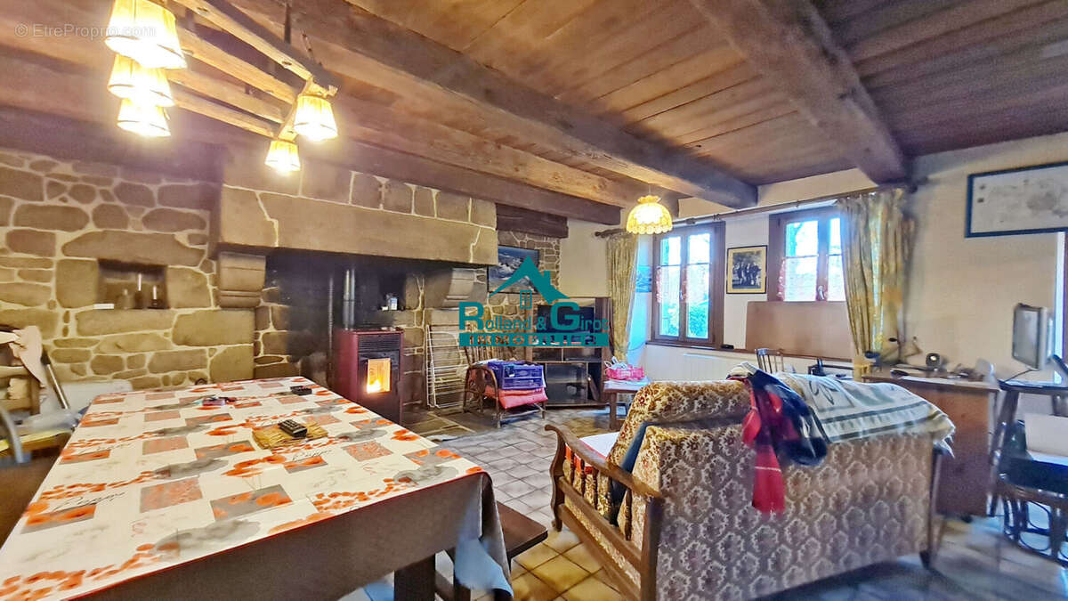 Maison à SAINT-OUEN-DES-ALLEUX