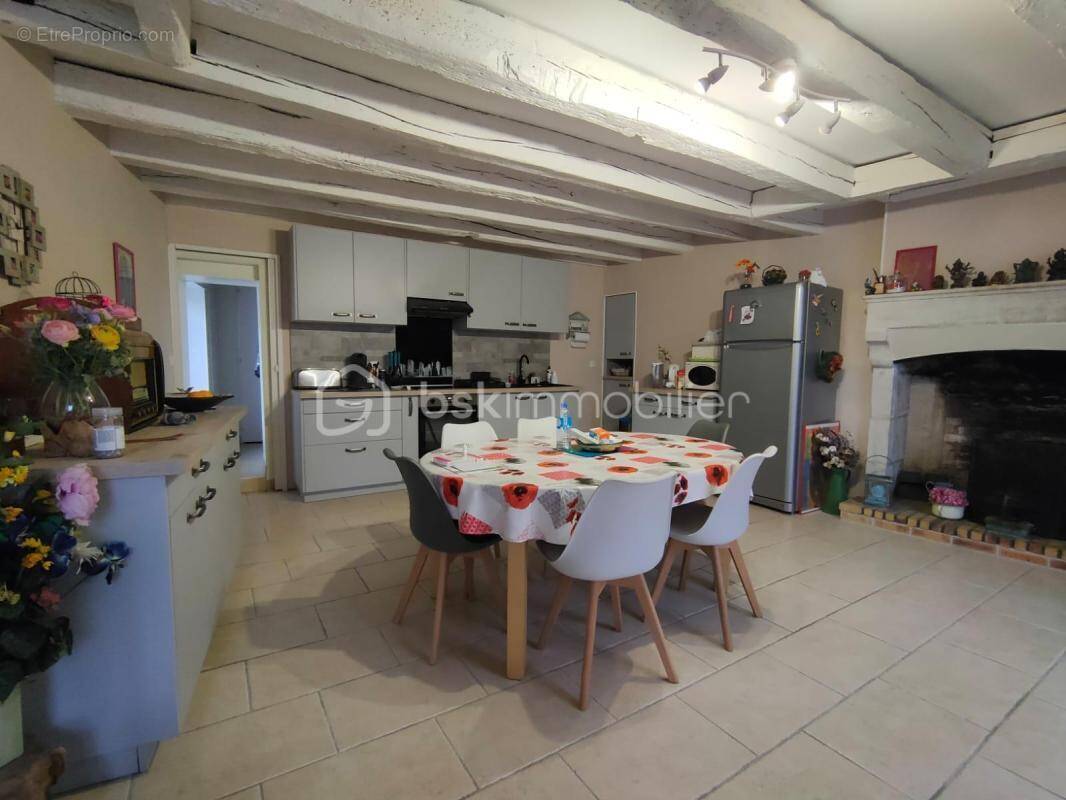 Maison à SAINT-HILAIRE-LA-PALUD