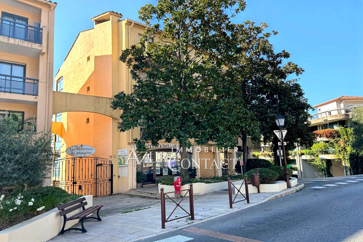 Appartement à MOUGINS