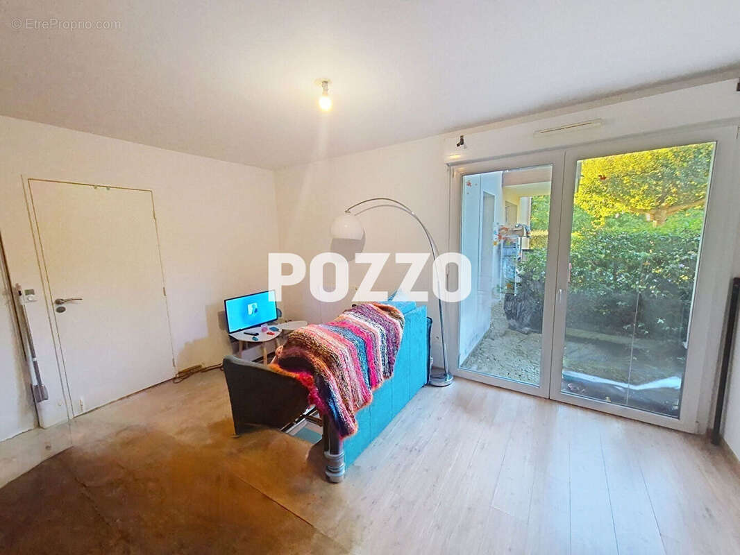 Appartement à FLEURY-SUR-ORNE