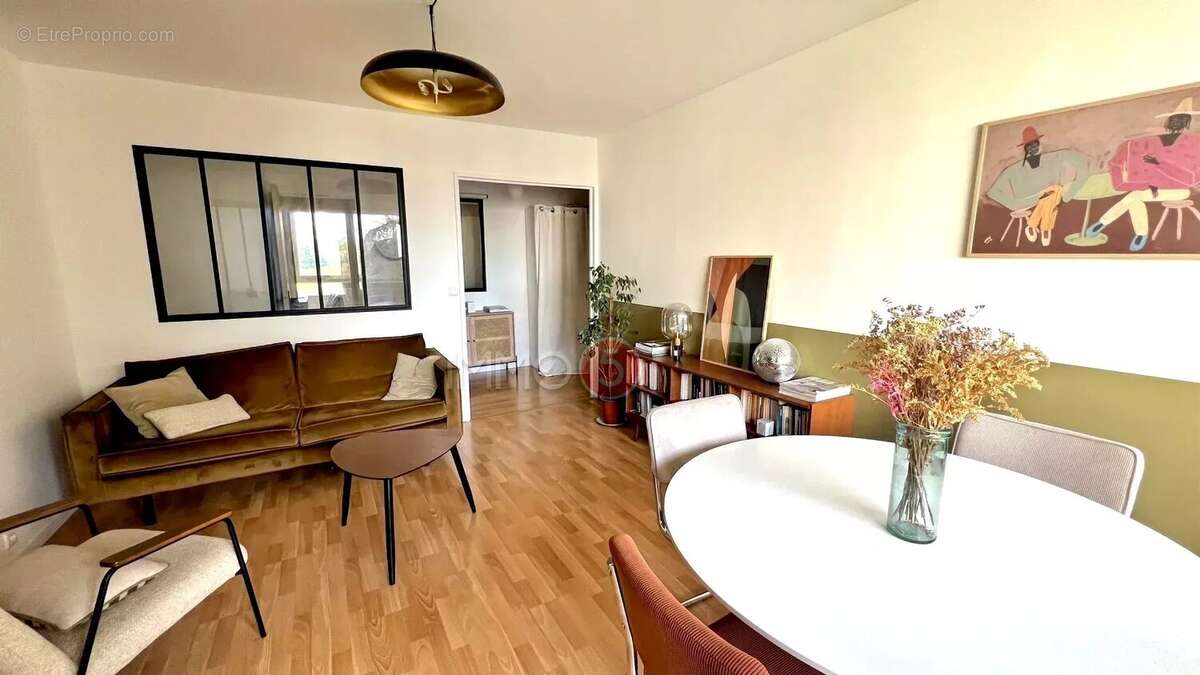 Appartement à LE RAINCY