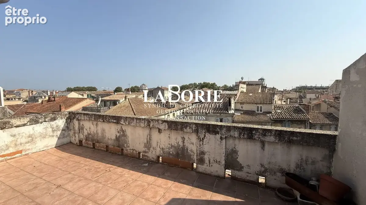Appartement 240 m² à Avignon  - photo 2