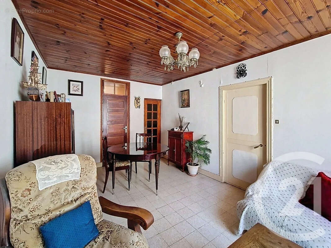 Maison à BRIE-COMTE-ROBERT