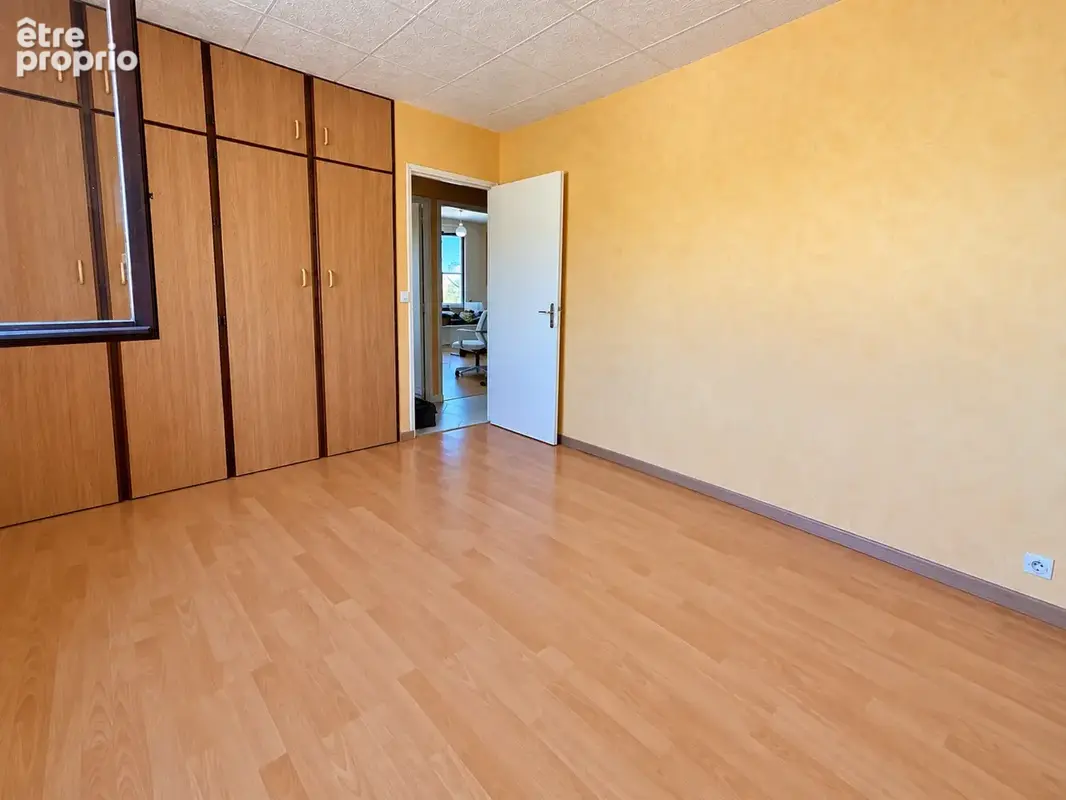 THISE: Maison de plain-pied 105m2 habitables avec grande terrasse - photo 9