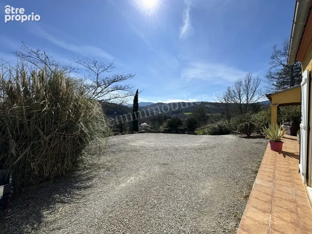 Villa de plain-pied avec jardin et très belle vue - photo 17