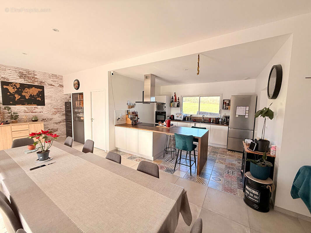 Maison à VALDIVIENNE