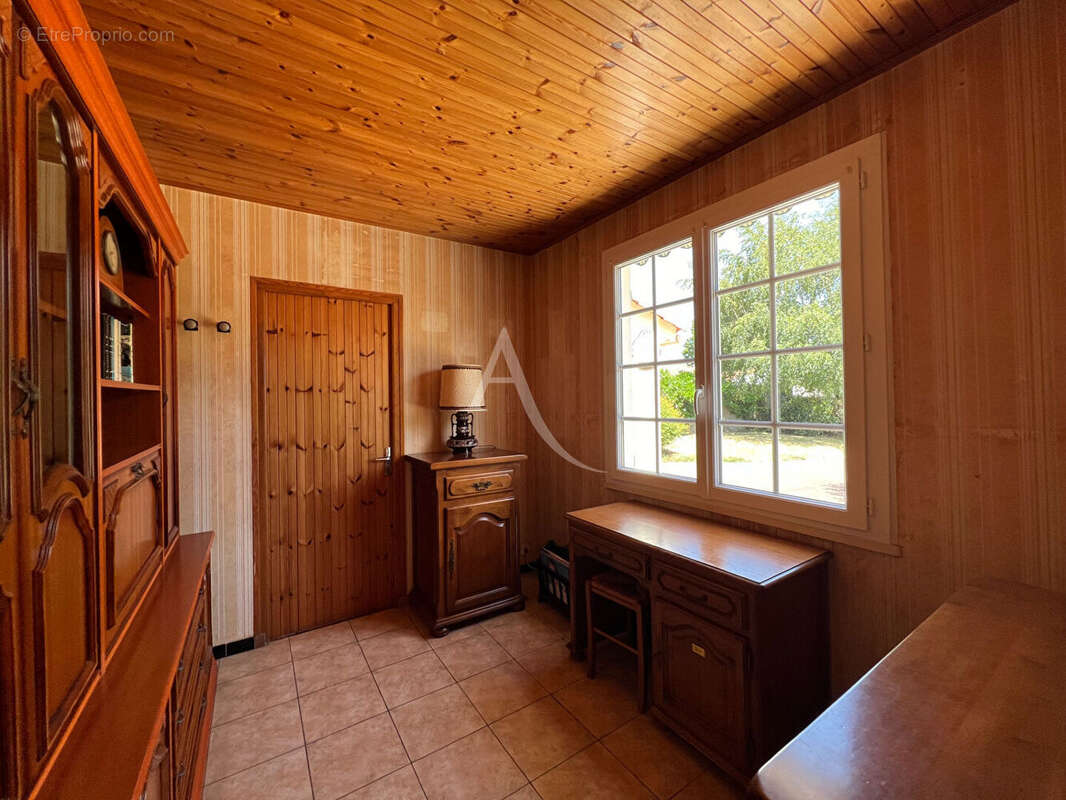 Maison Saint Hilaire La Foret 5 pièce(s) 114 m2 - photo 4