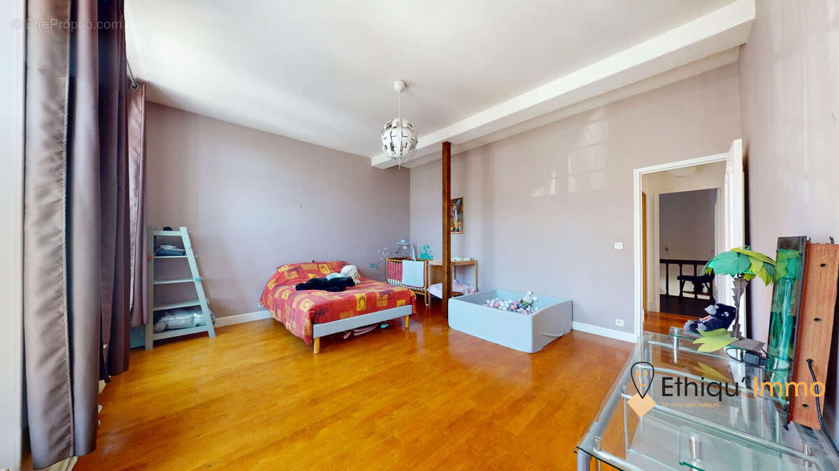 Maison à BAR-SUR-AUBE